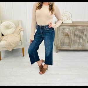 Judy Blue Cropped denim jeans